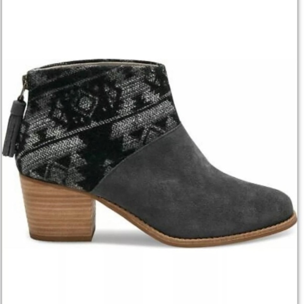 Tom's wool Leila booties size 6.5M